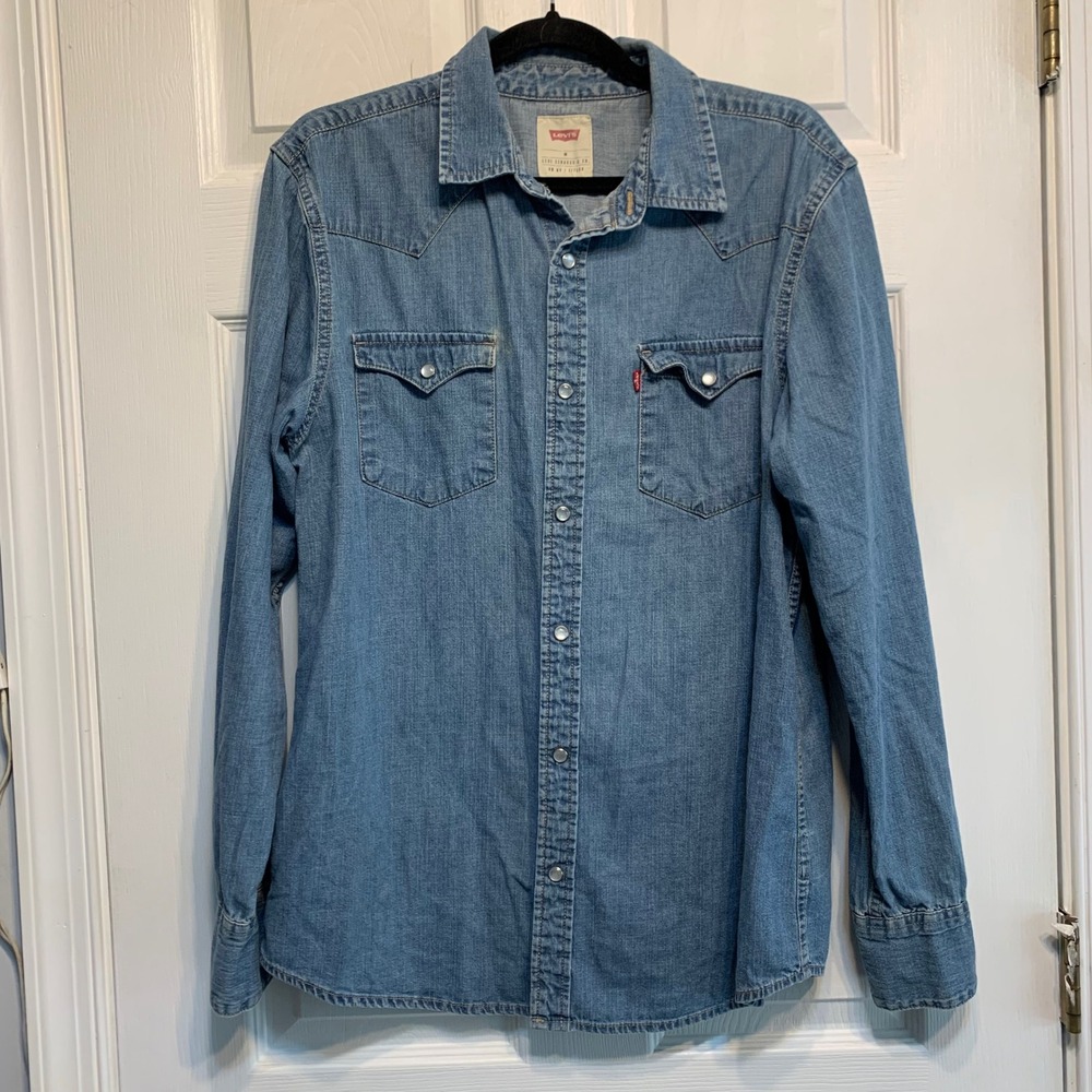 Levi's Denim Western Shirt Size M Pearl Snap Light Wash Cowboy Rugged Many